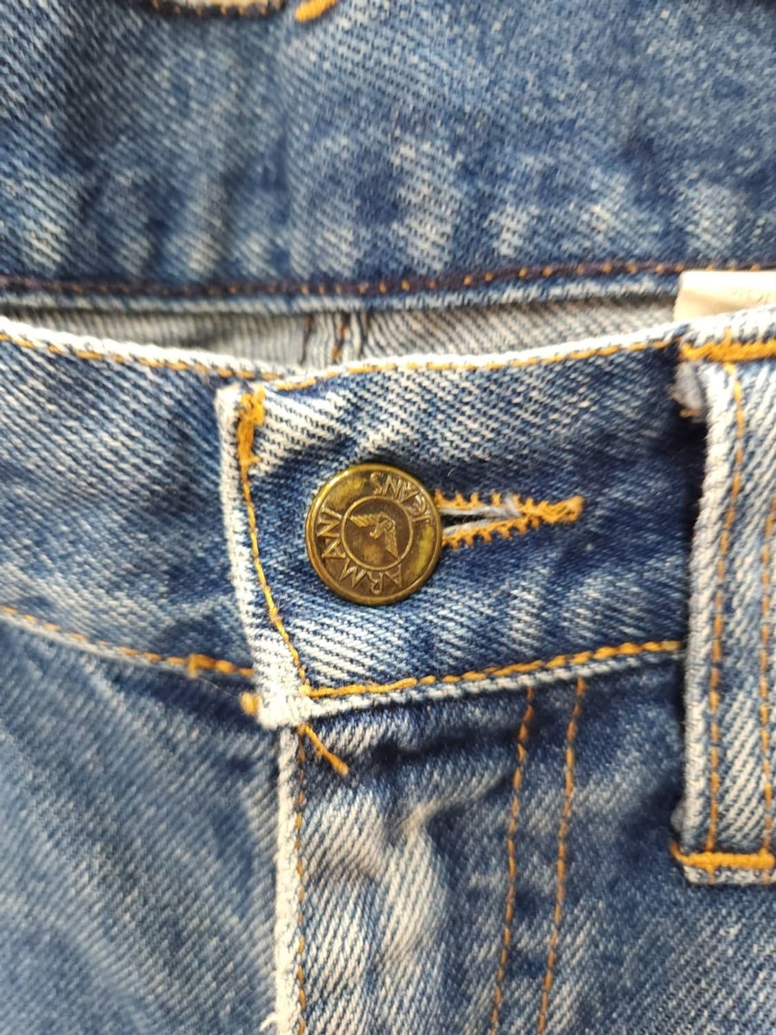 알마니 진스 90s 리메이크 데님팬츠 이태리판
베이프가방 원단 상품이미지2