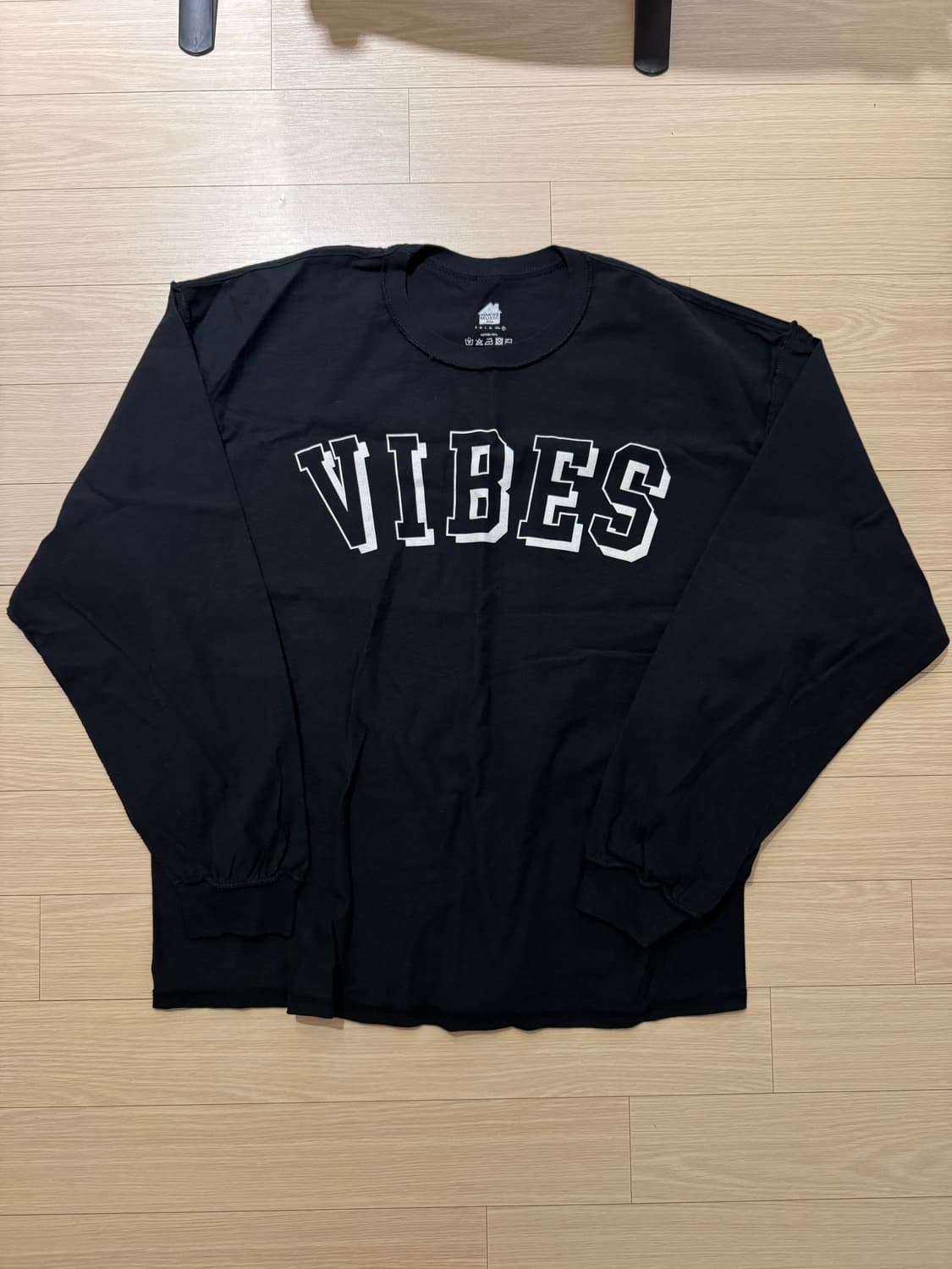 Isness music 이즈네스 뮤직 롱 슬리브 VIBE 상품이미지1