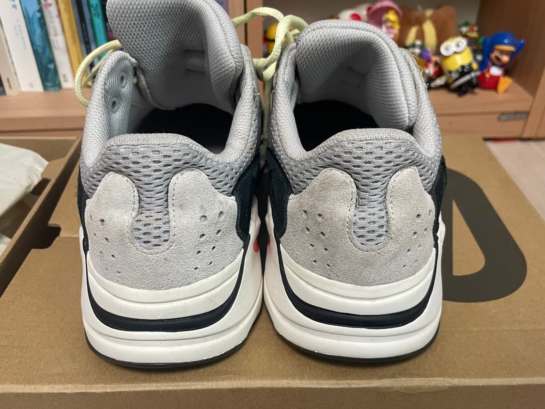 이지부스트 700웨이브러너 판매합니다  상품이미지6