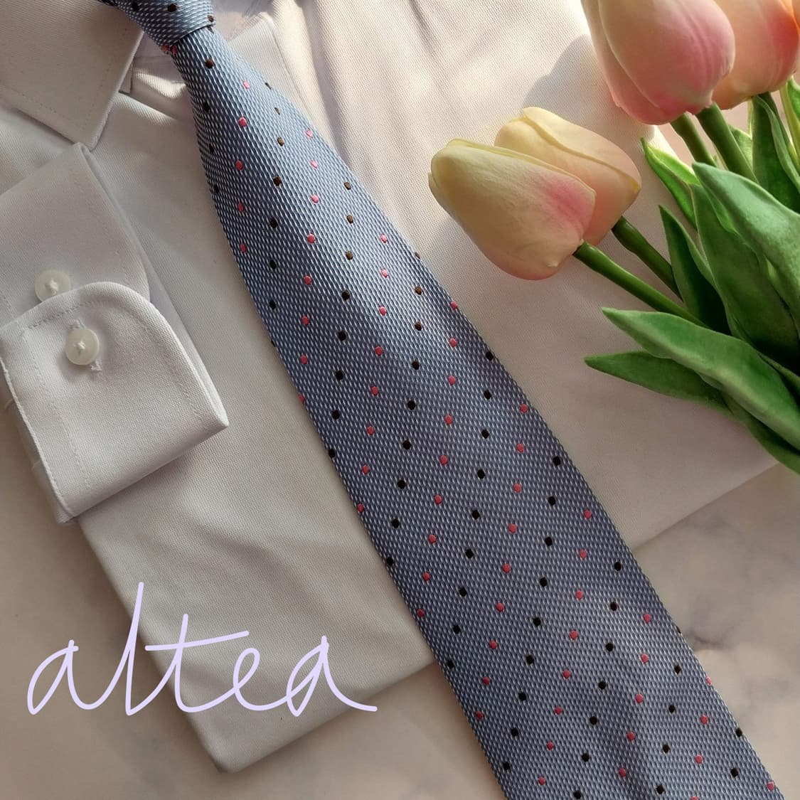 알테아 실크 하늘색 도트 넥타이 8.7cm A+등급 K1337
 상품이미지1