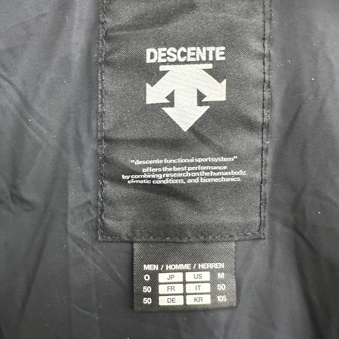 105 데상트 남자 하이브리드 웰론 패딩 상품이미지4