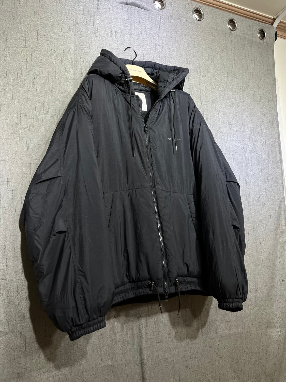 코드그라피 후드 벌룬 에어리 패딩_블랙 L 상품이미지3