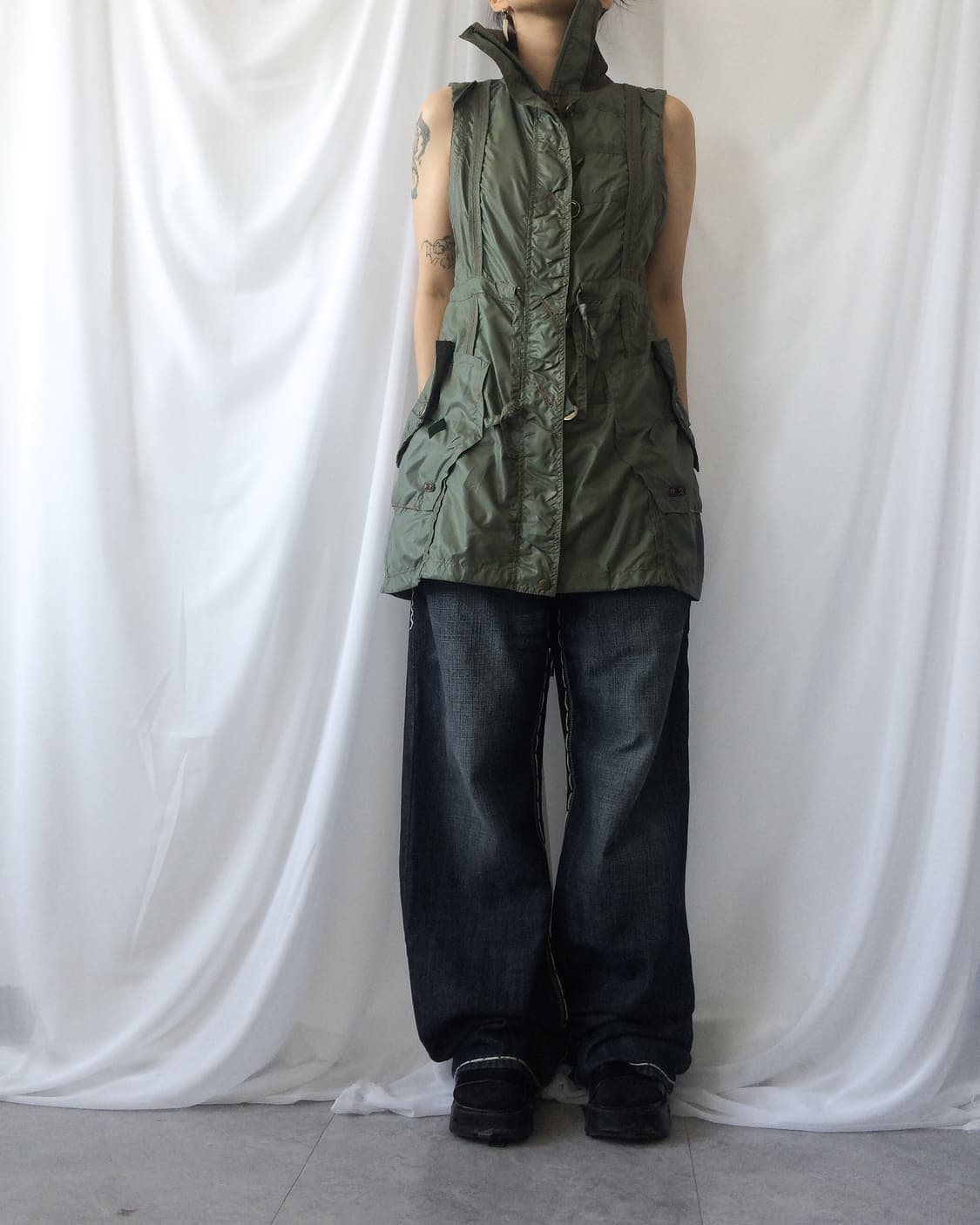 Glossy long vest 상품이미지6