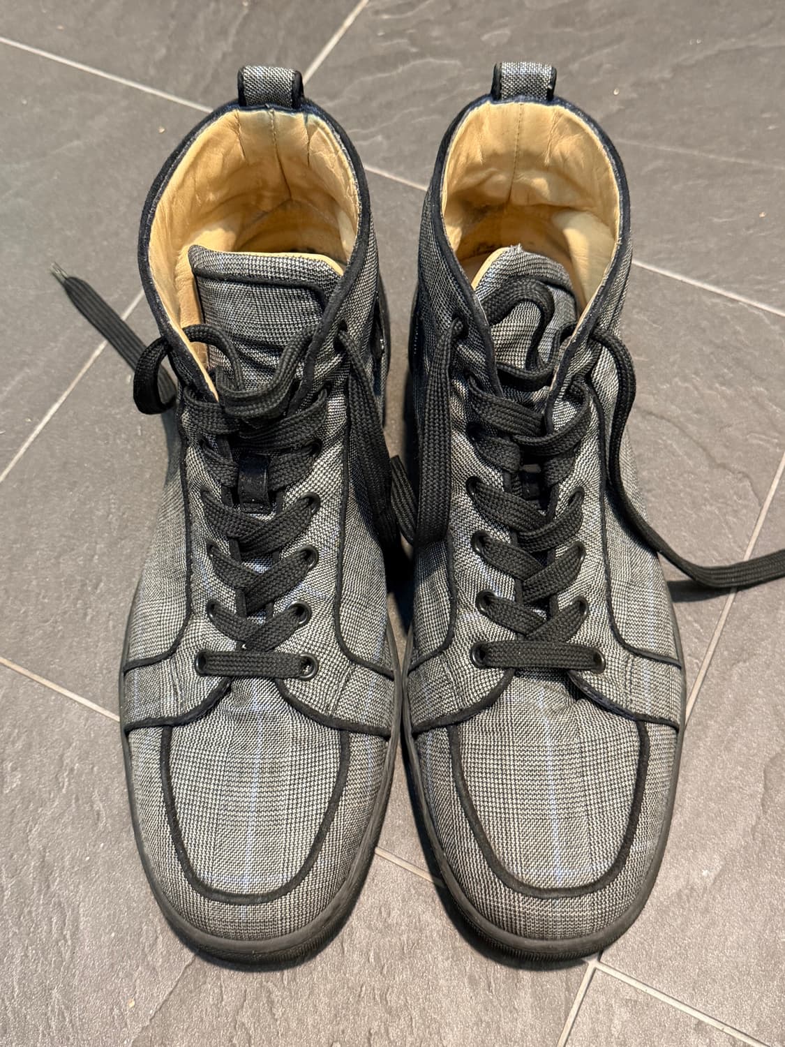 크리스찬 루부탱(Christian Louboutin)  'Louis' 하 상품이미지5