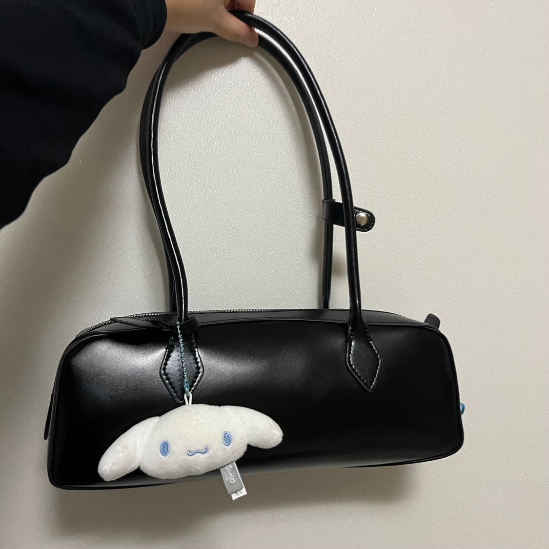 블랙 숄더백 바게트백 상품이미지1