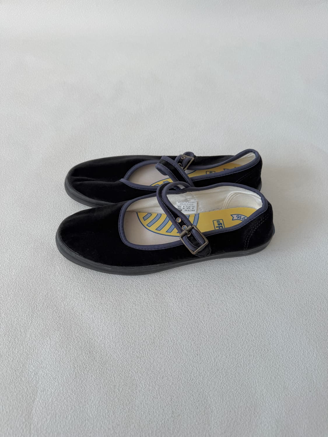 [235]케즈(Keds) 벨벳 메리제인 상품이미지1