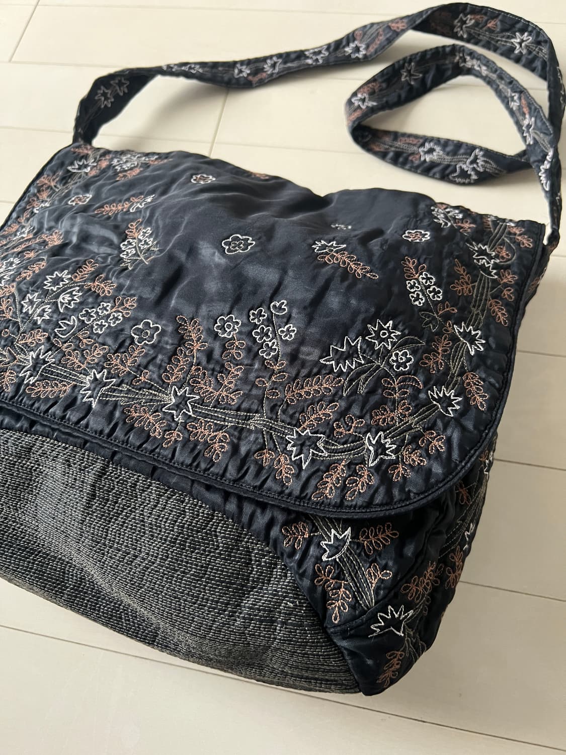 Tamasha 이세이 타마샤 크로스백 상품이미지4