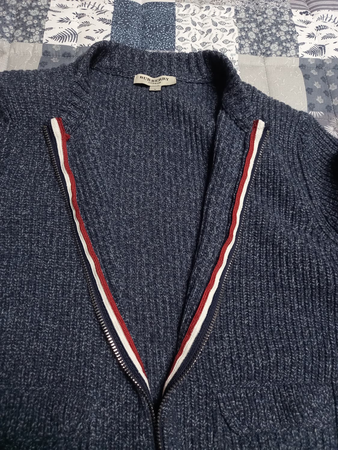 버버리 캐시미어100  니트집업    L 상품이미지6