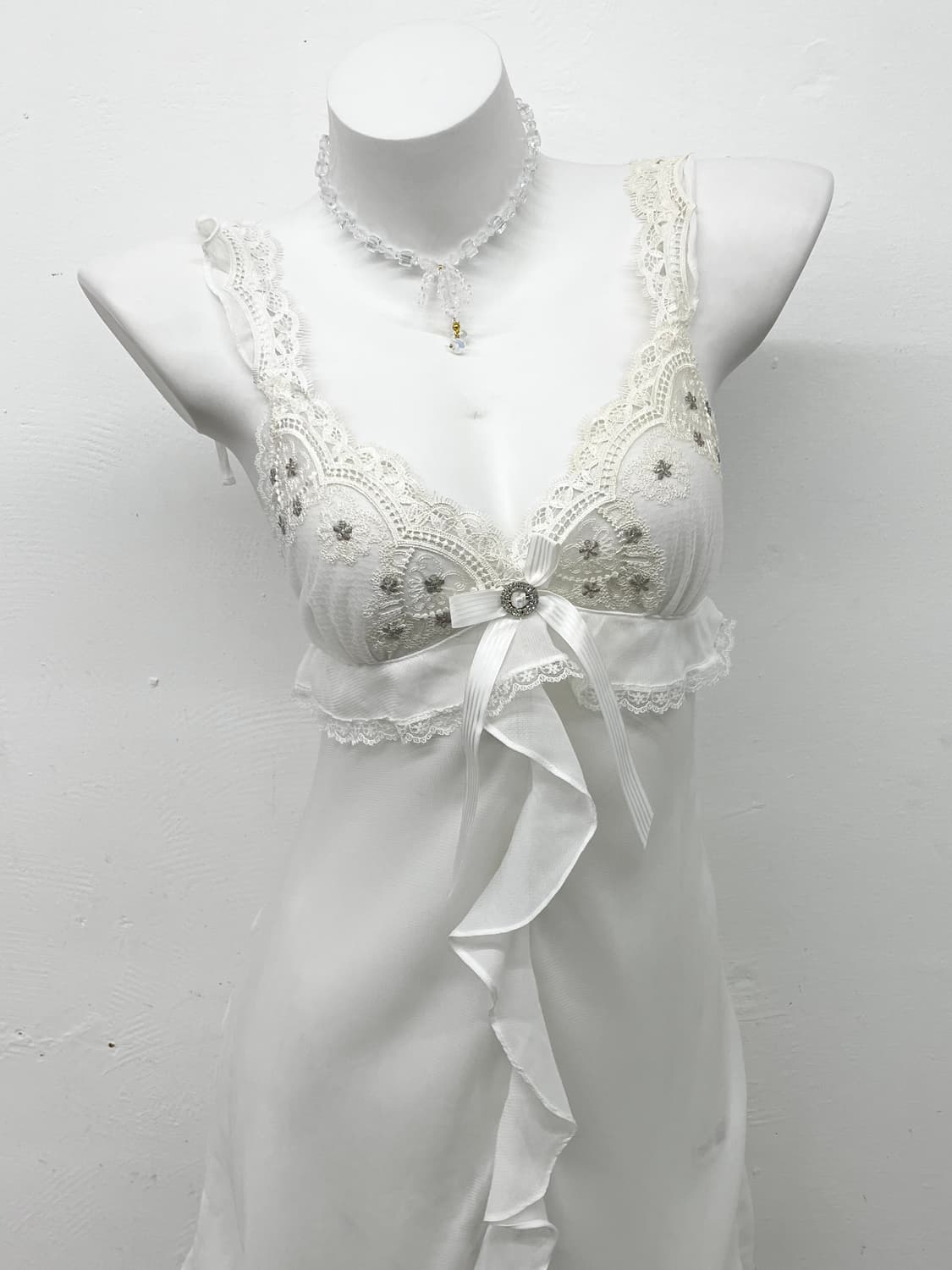 에블린 화이트페어리 시어 프릴 슬립 상품이미지2