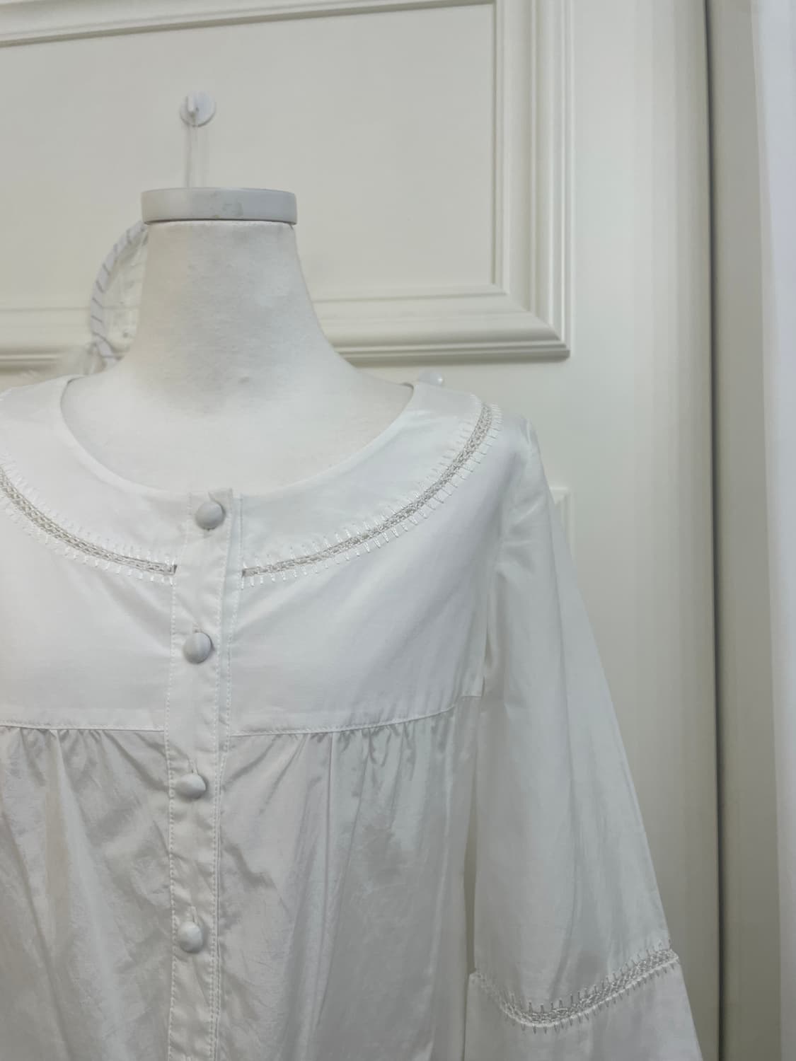 ROPE white shirring button point cute op 상품이미지7