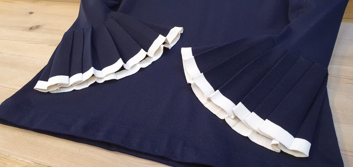 55.COS 크롭 프릴 블라우스 상품이미지5