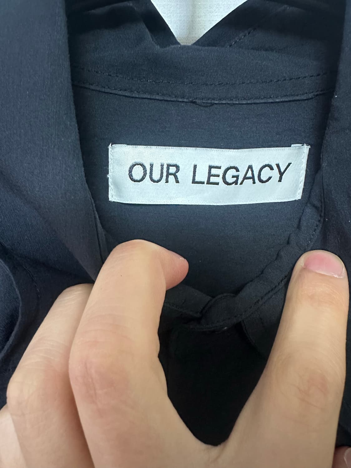 아워레가시 버로우드 리퀴드 블랙셔츠 상품이미지4