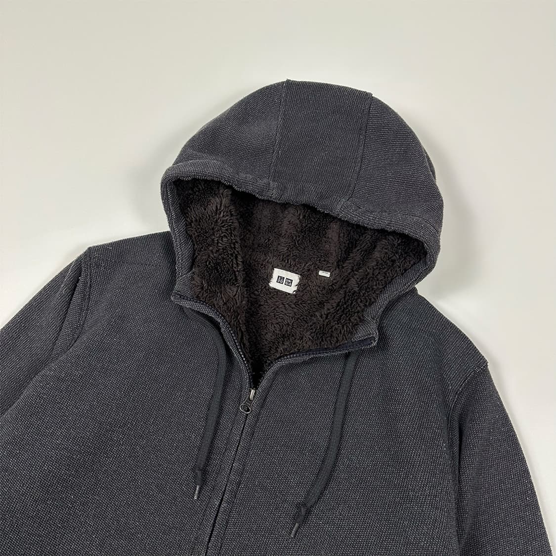 유니클로 쉐르파 후드집업 차콜 상품이미지3