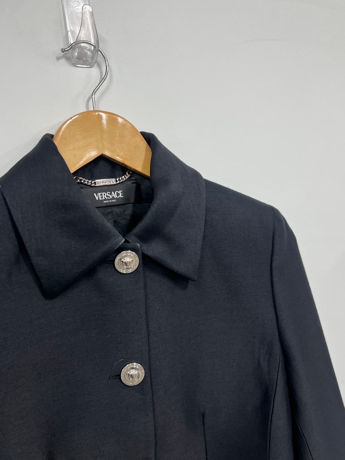 베르사체 메두사 크롭 버튼 업 블레이저 자켓 상품이미지2