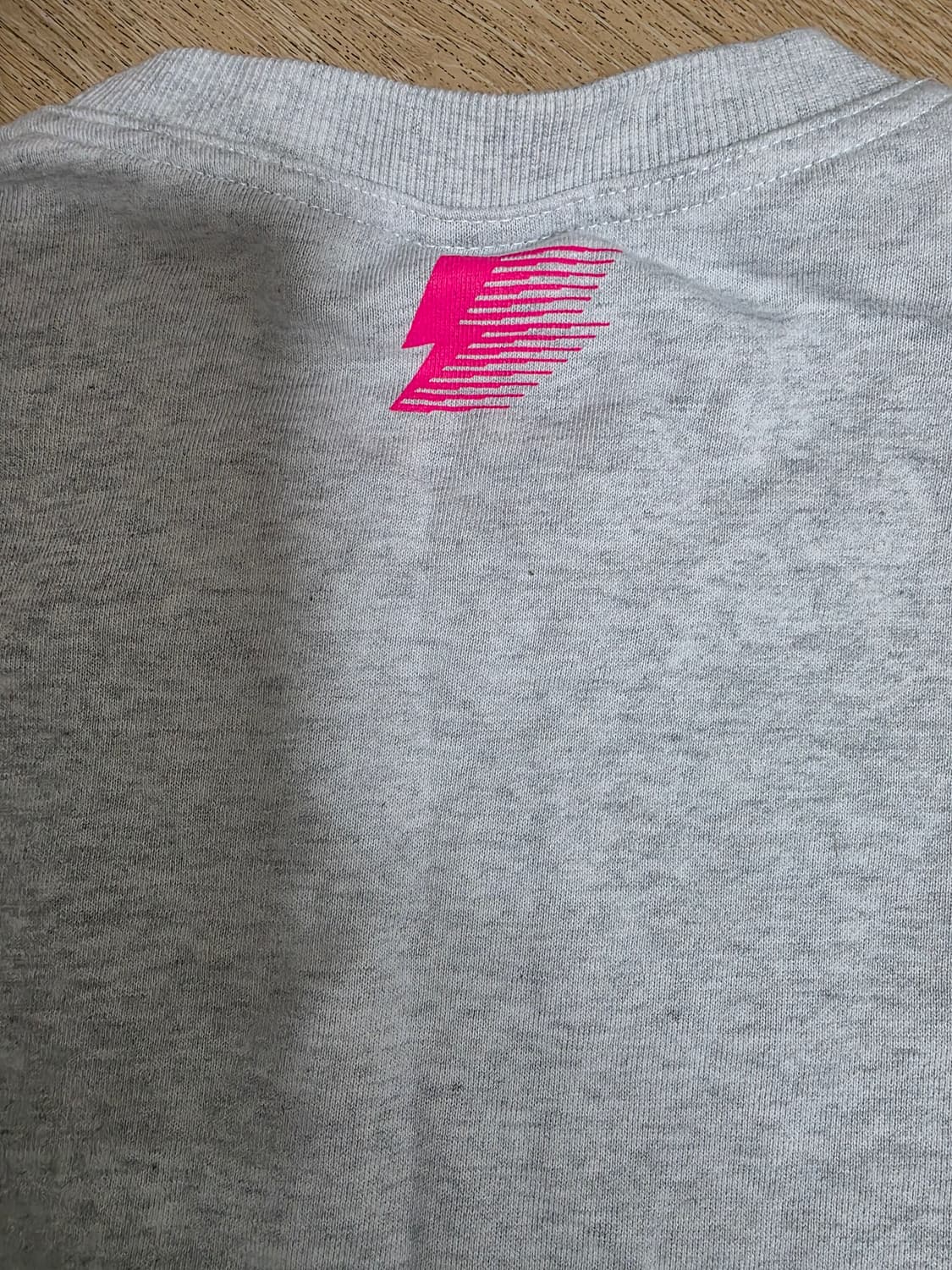 골스튜디오x닥터자르트 시카페어 핑크타이거 맨투맨 L 상품이미지7