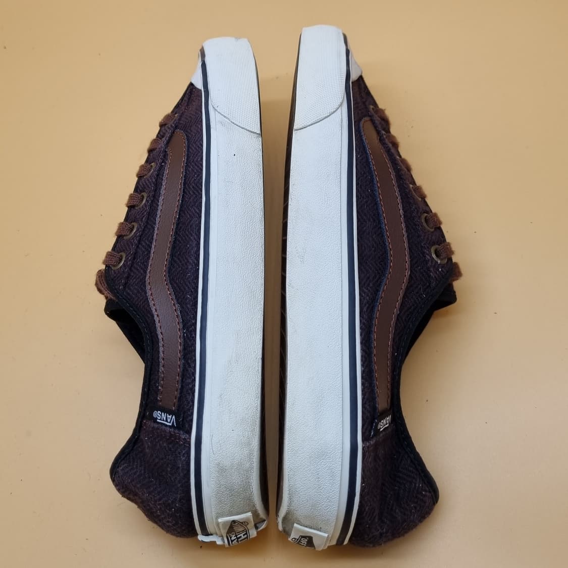 반스 블랙볼 패브릭브라운 스니커즈260. 상품이미지5