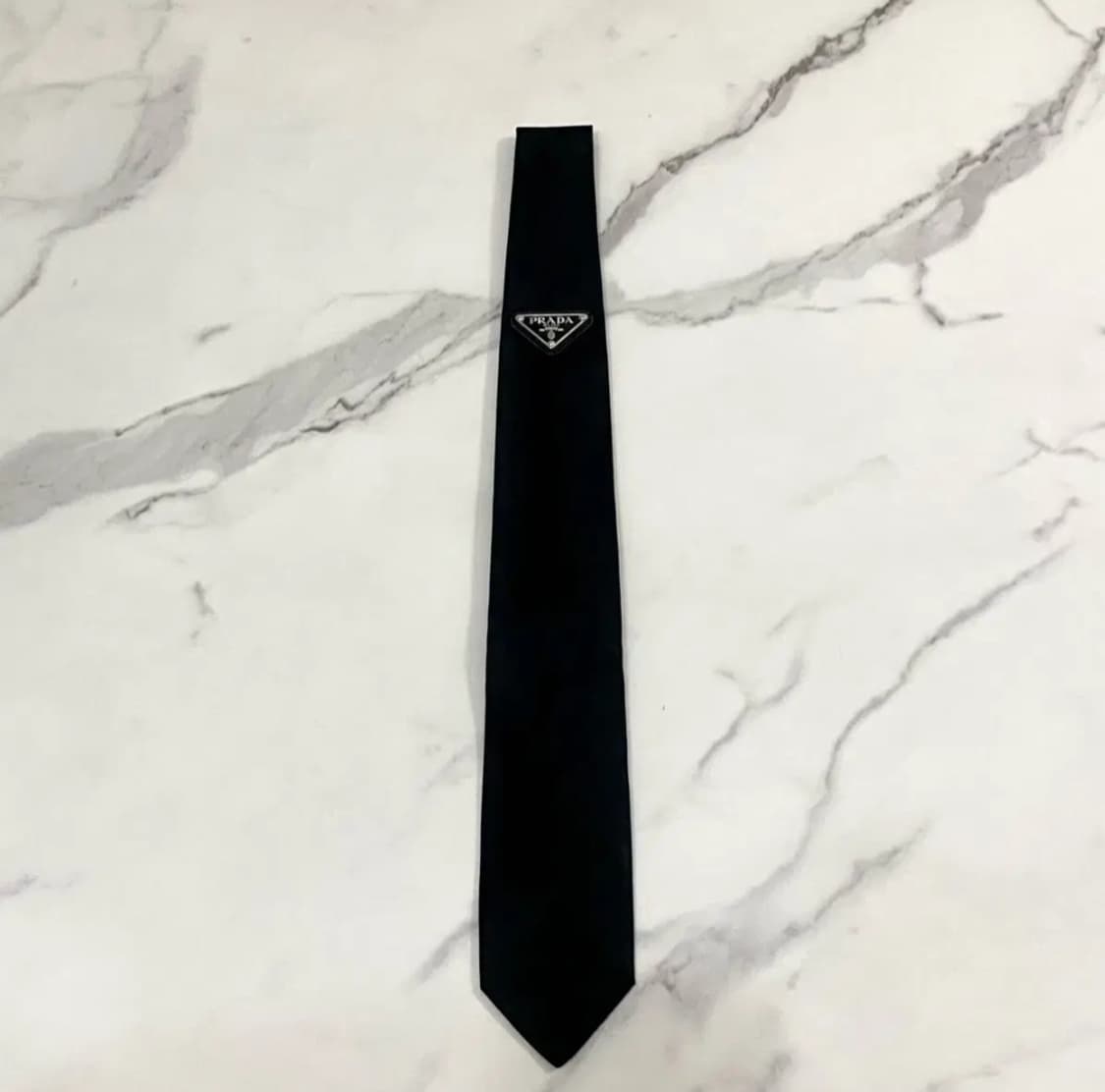 거의새것 프라다 리나일론 삼각로고 개버딘 넥타이 블랙 150size 상품이미지2