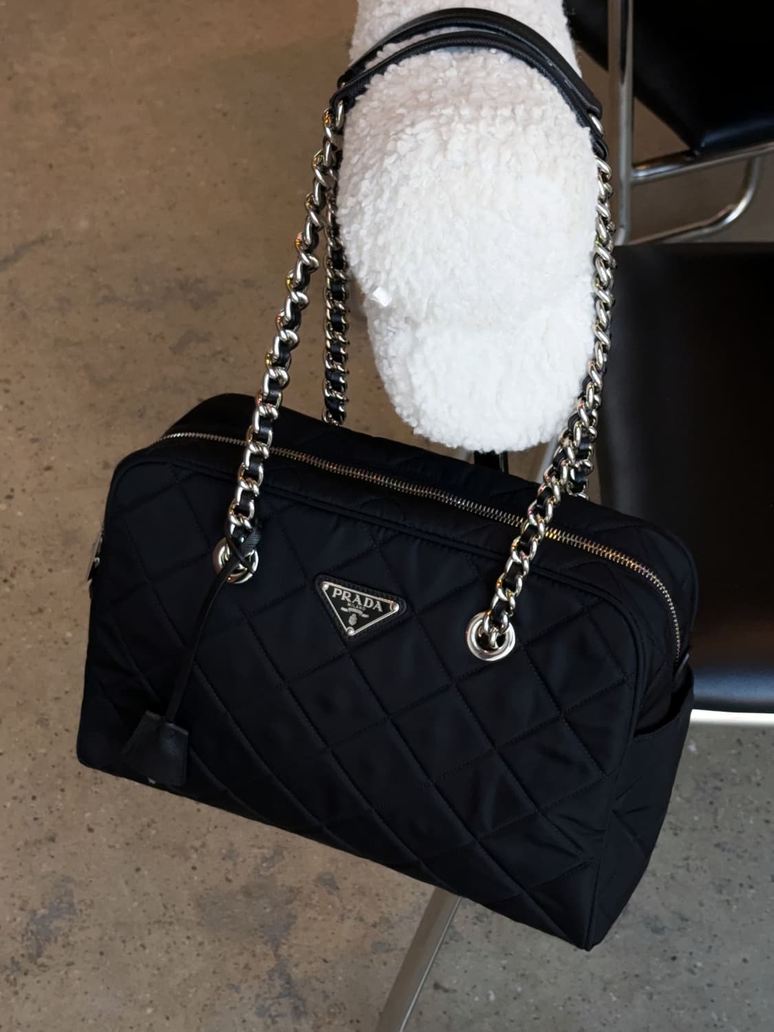 프라다 나일론 퀄팅 체인 숄더백 상품이미지7