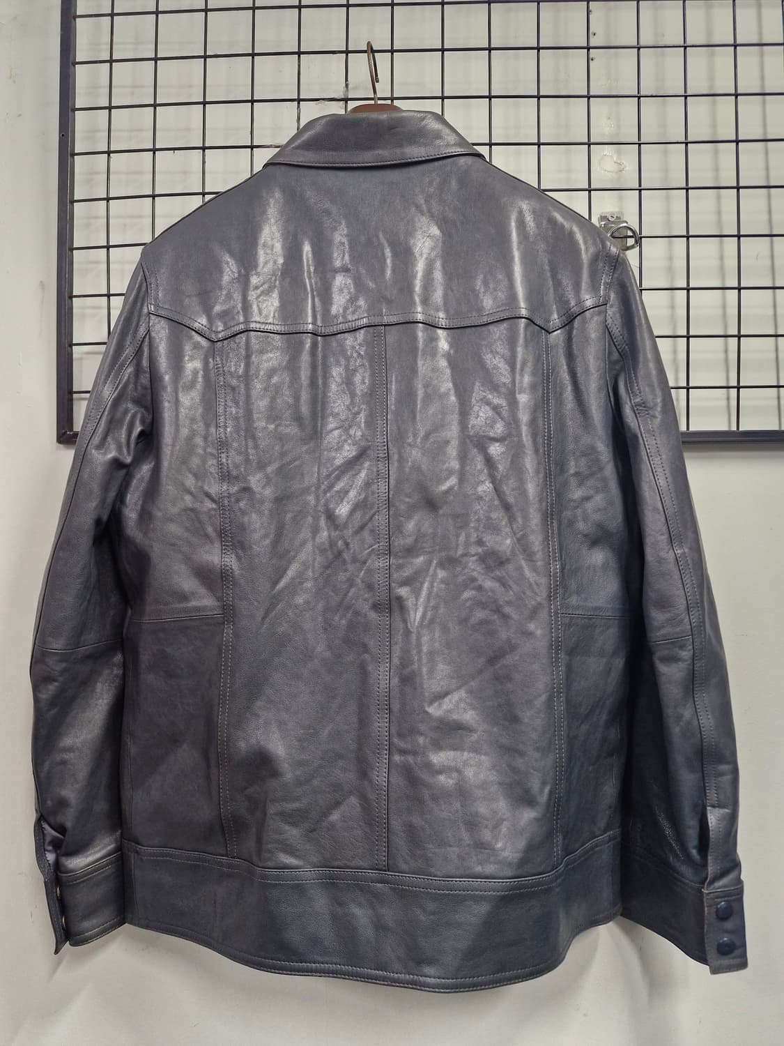 105XL 셀럽샵 에디션 양가죽 자켓 그레이. 상품이미지6