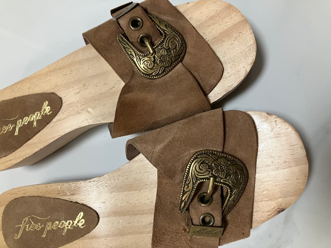 프리피플 웨스턴 버클 스웨이드 슬라이드 우든 샌들 상품이미지2