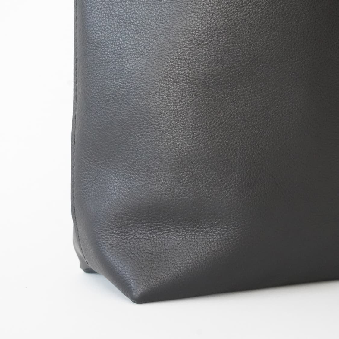 템베아 바게트백 레더 BAGUETTE TOTE SHRINK LEATHER 상품이미지3