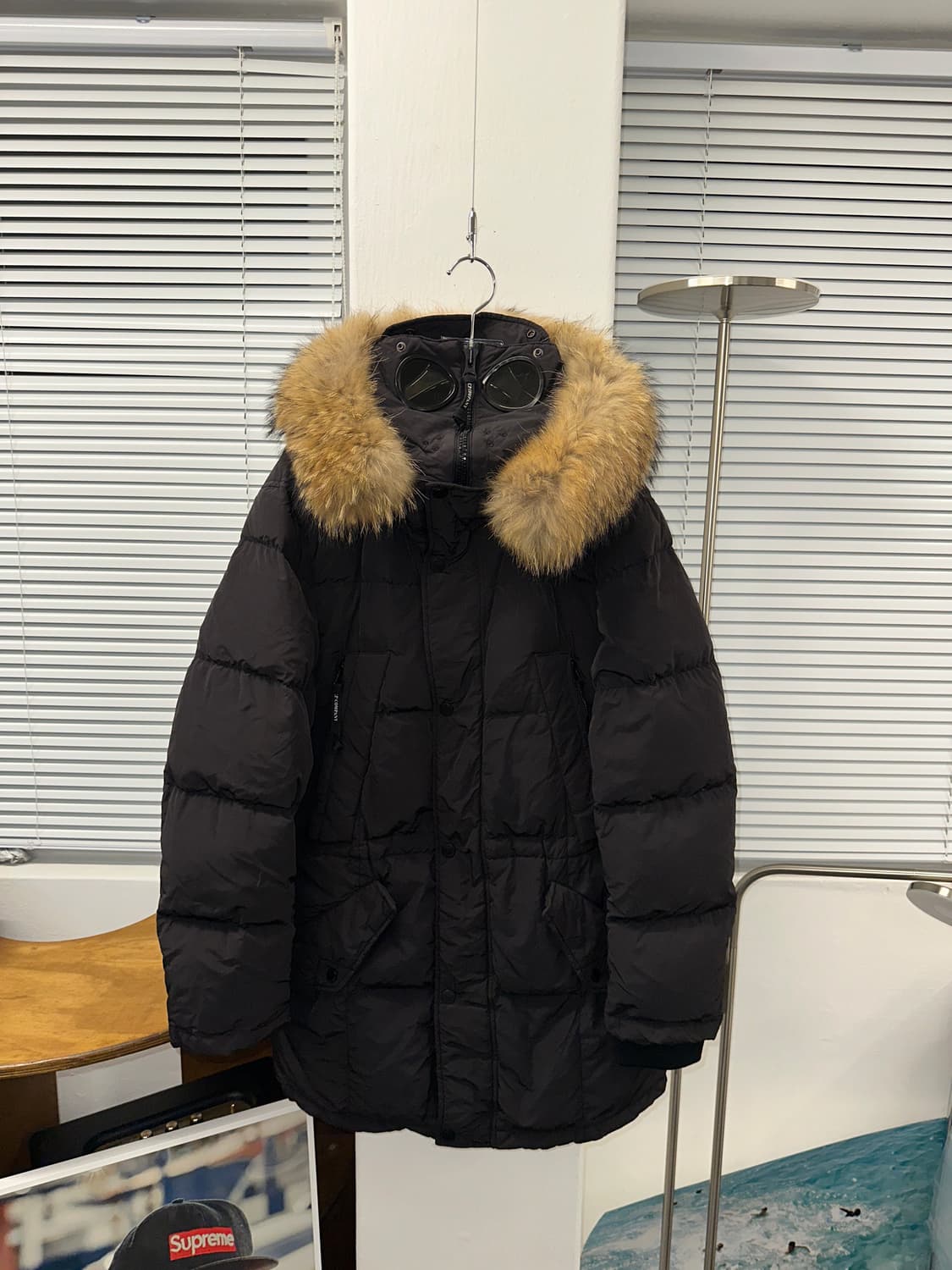 CP컴퍼니 렌즈 다운 패딩 100 상품이미지1