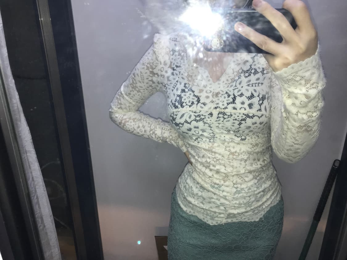 아이보리 레이스 퍼프 셔링 시스루 블라우스 상품이미지1