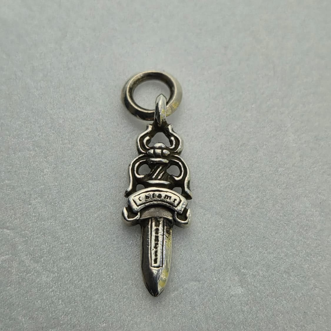 크롬하츠 5대거 펜던트 상품이미지3