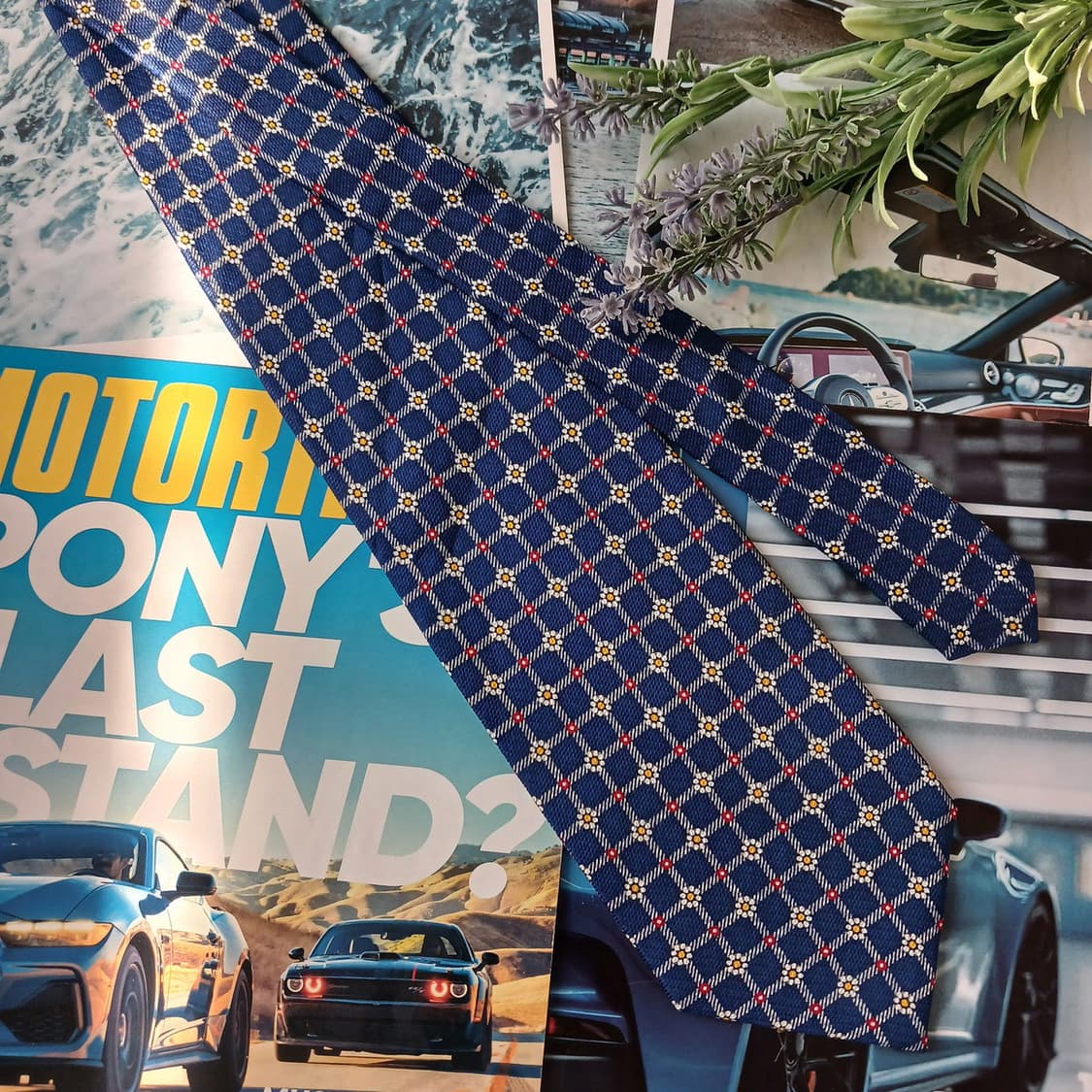 니나리치 실크 블루 체크 플라워 넥타이 9.6cm A+등급 A18875
 상품이미지3