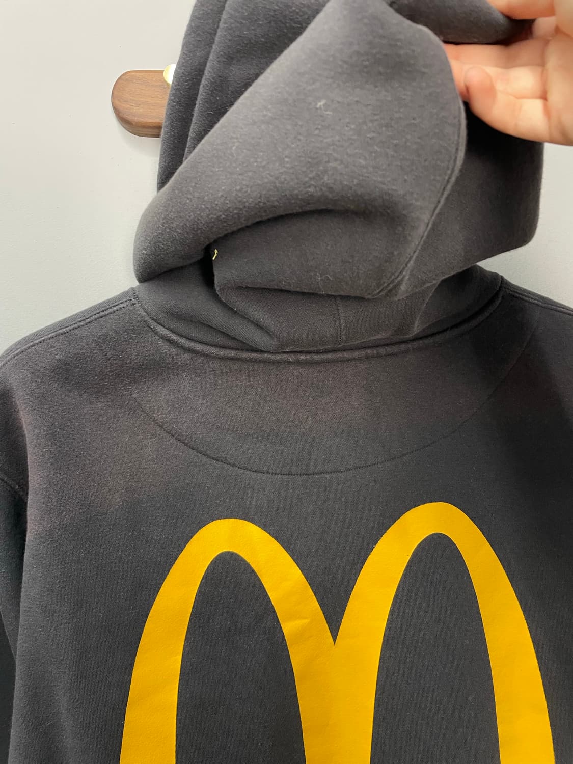 팔라스 x 맥도날드 콜라보 로고 후드티 H1826 상품이미지8