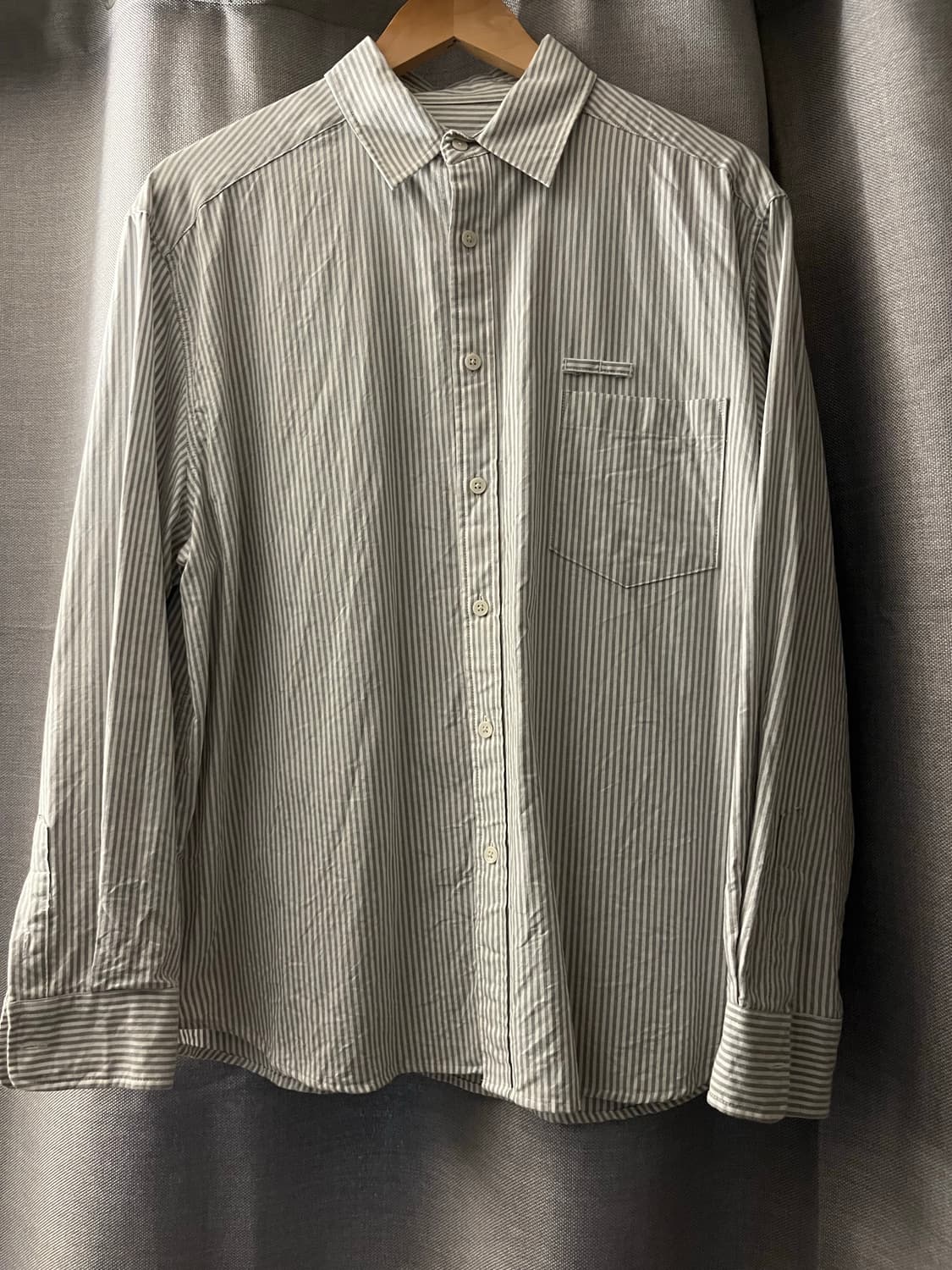 틀영 올데이 스트라이프 셔츠 그레이 상품이미지2