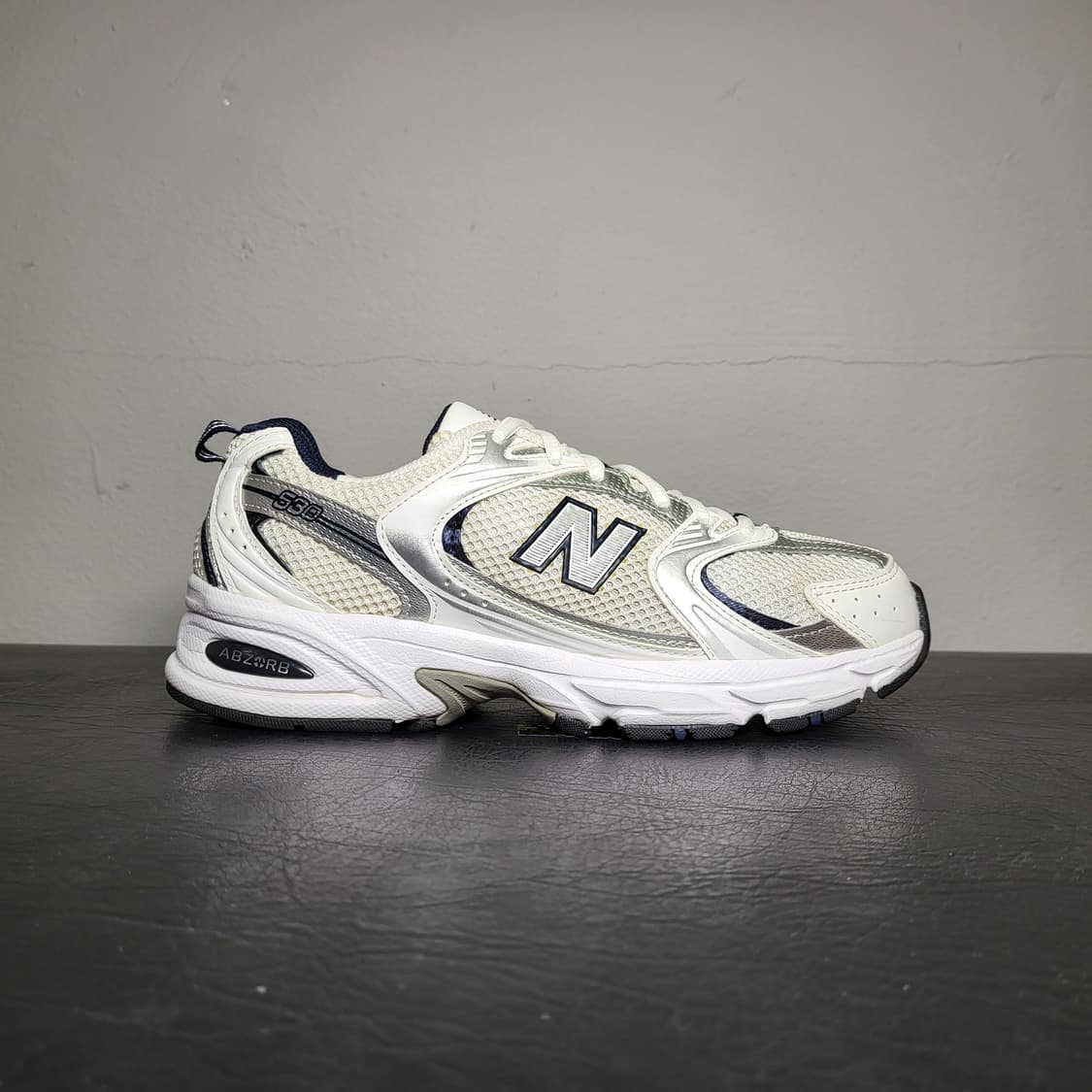 뉴발란스 운동화 240m 상품이미지1