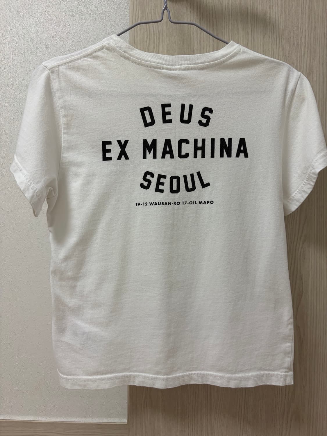 데우스 엑스 마키나 반팔티 화이트 상품이미지2