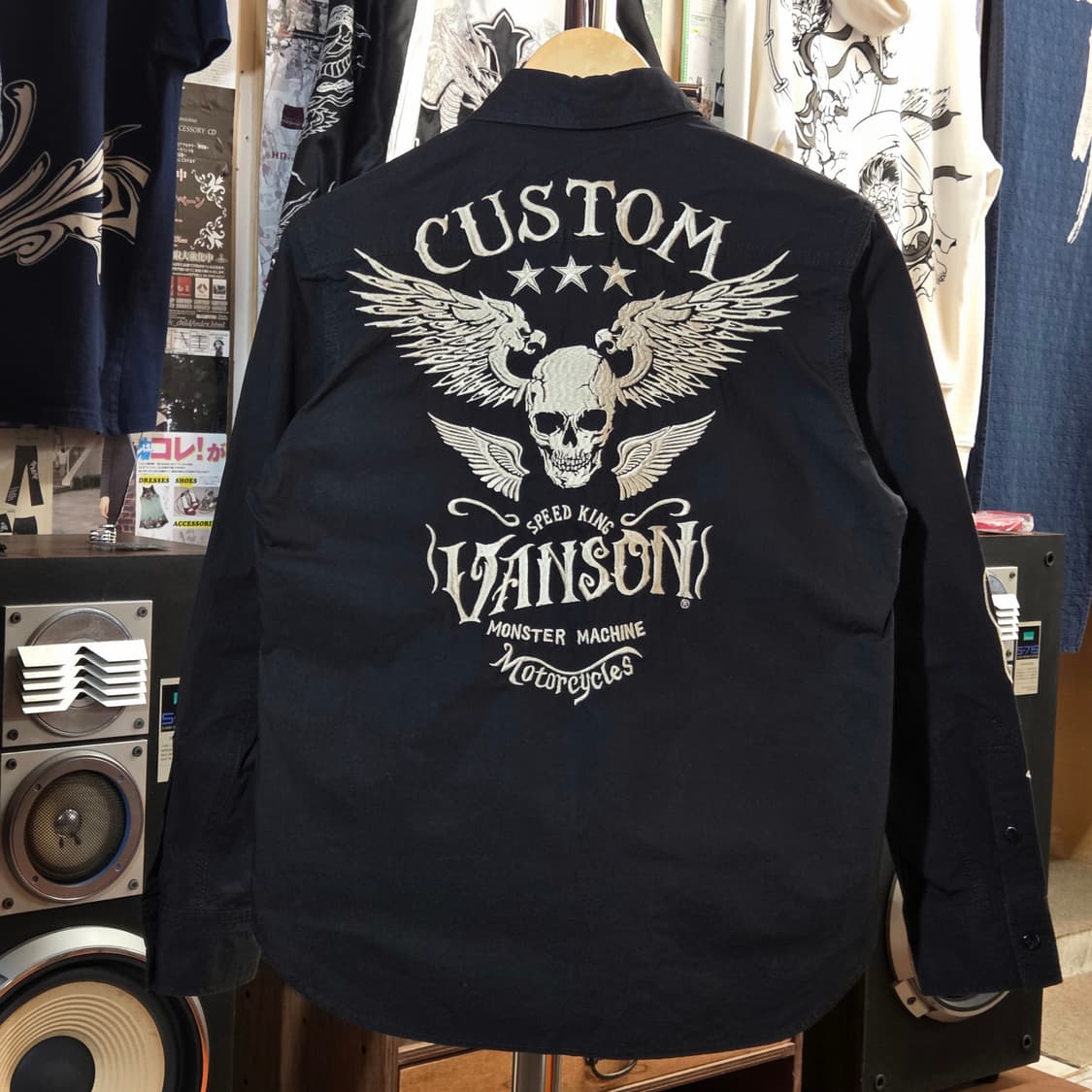 밴슨 레더 스컬 플레임 자수 셔츠 상품이미지6