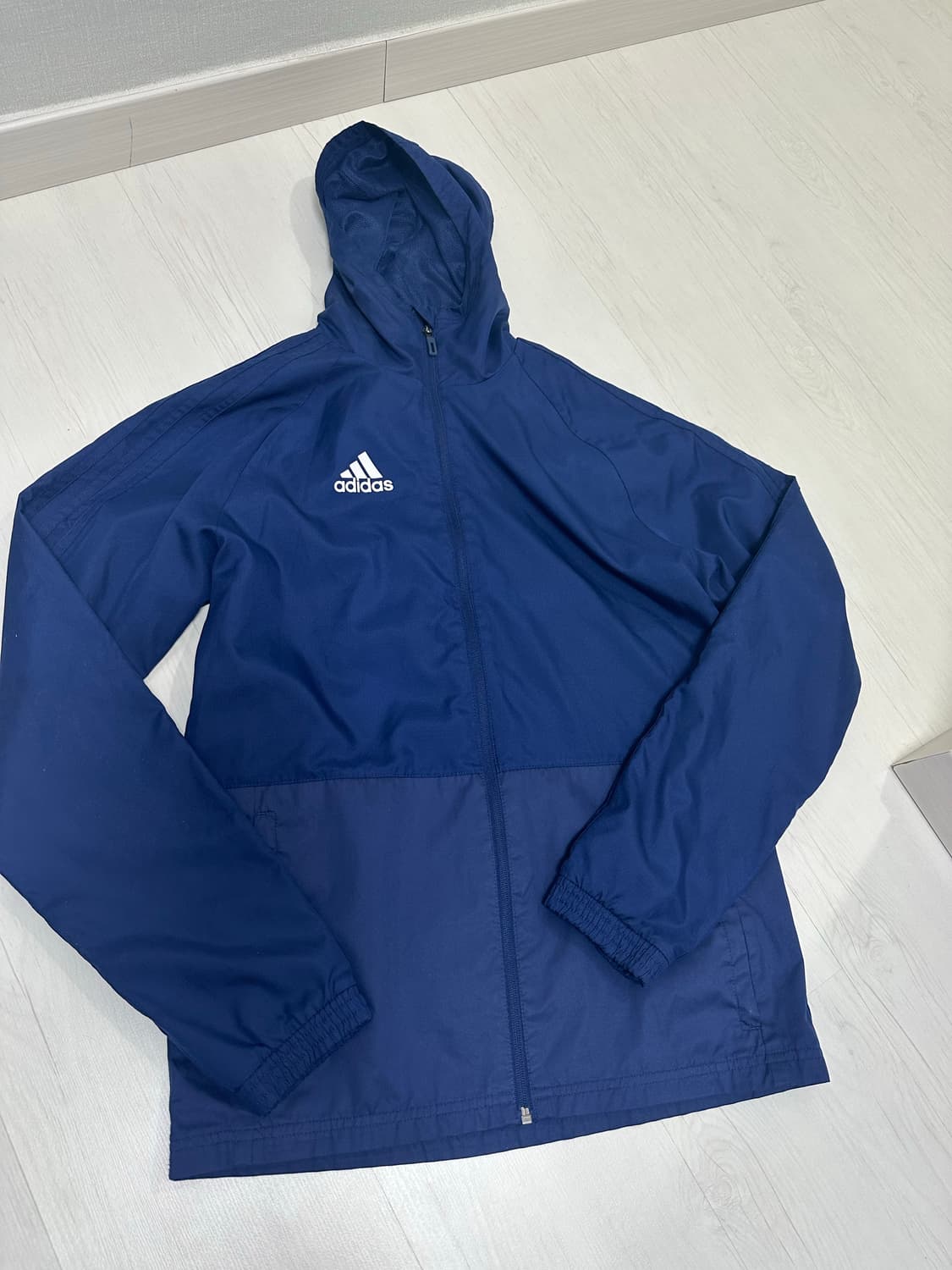 아디다스 바람막이 상품이미지1