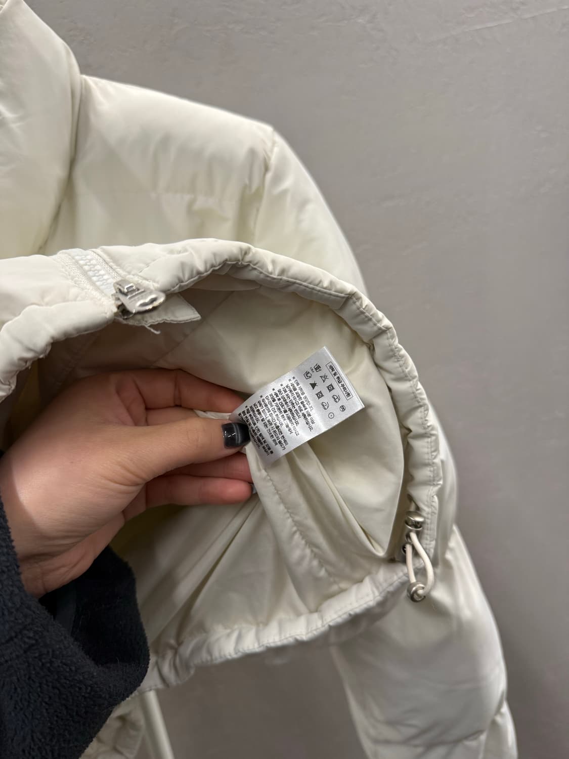 Bitter Cells 비터셀즈 숏 패딩 화이트 상품이미지6