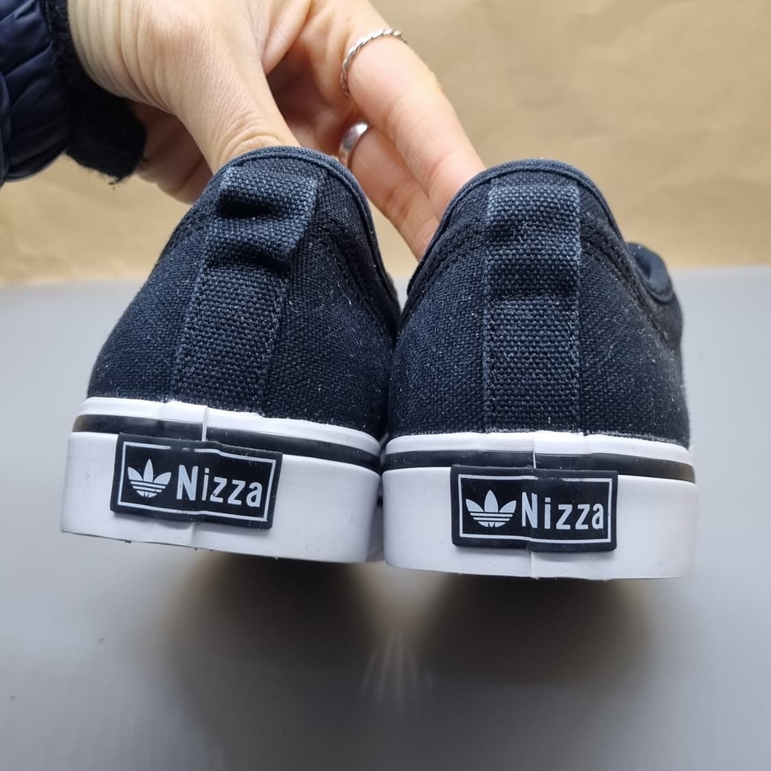 아디다스 니짜 로우 블랙 스니커즈 245 상품이미지4