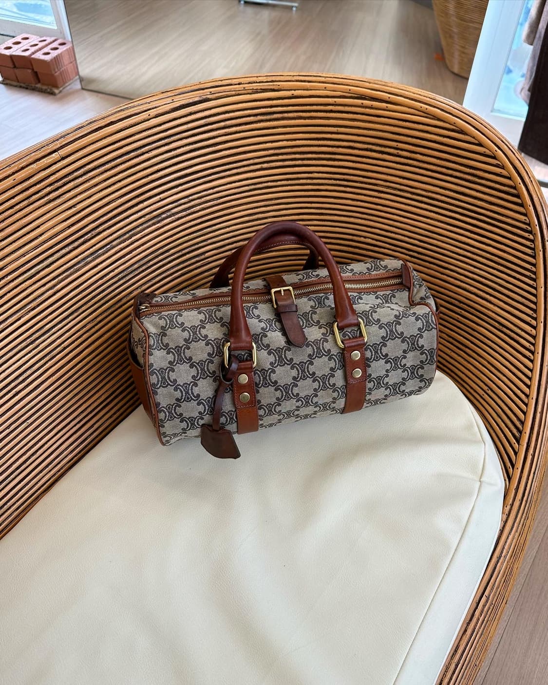 셀린느 마카담 미니 보스턴백  상품이미지1