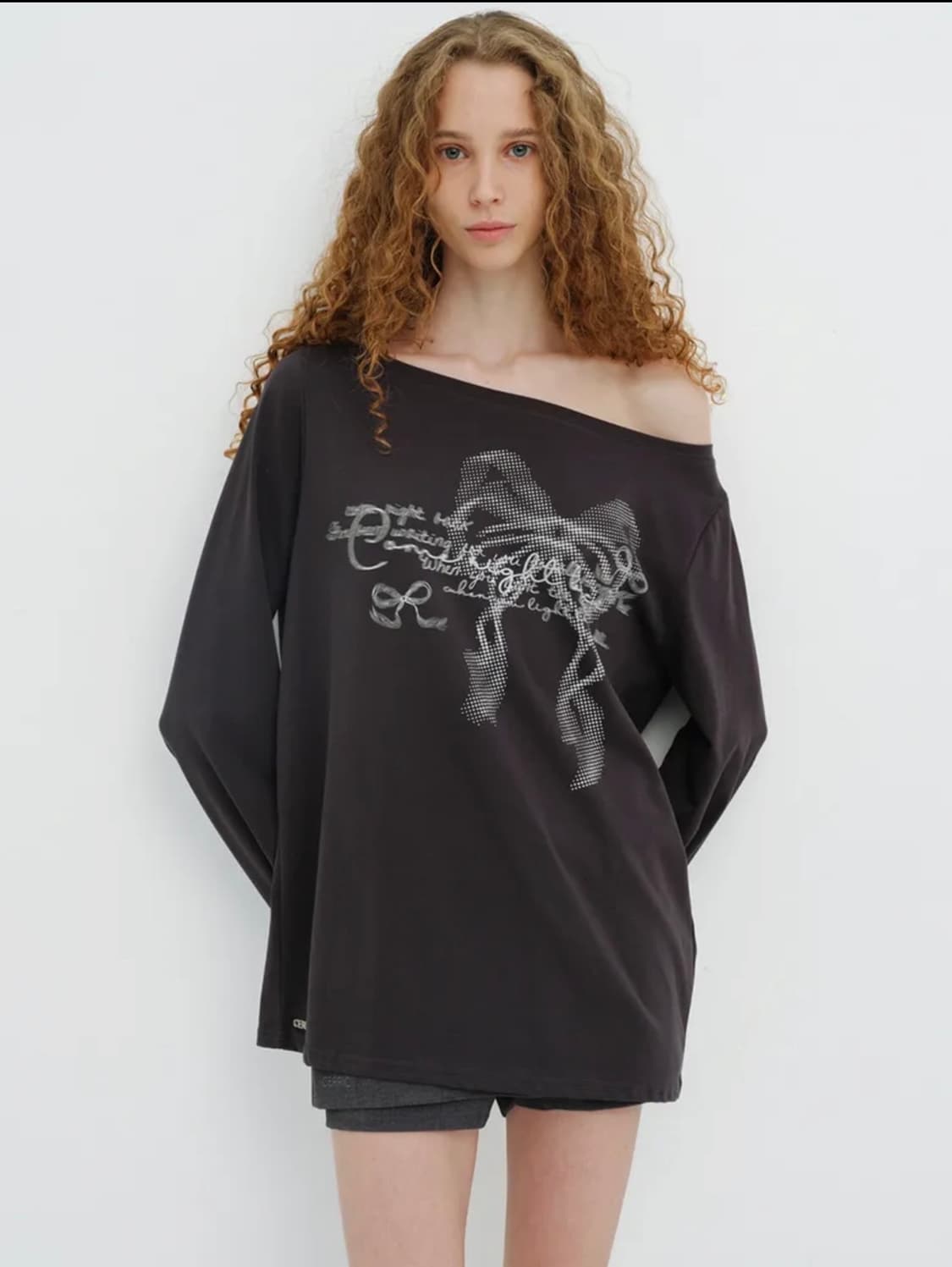 세릭 RIBBON BOAT NECK TOP / BLACK 상품이미지2