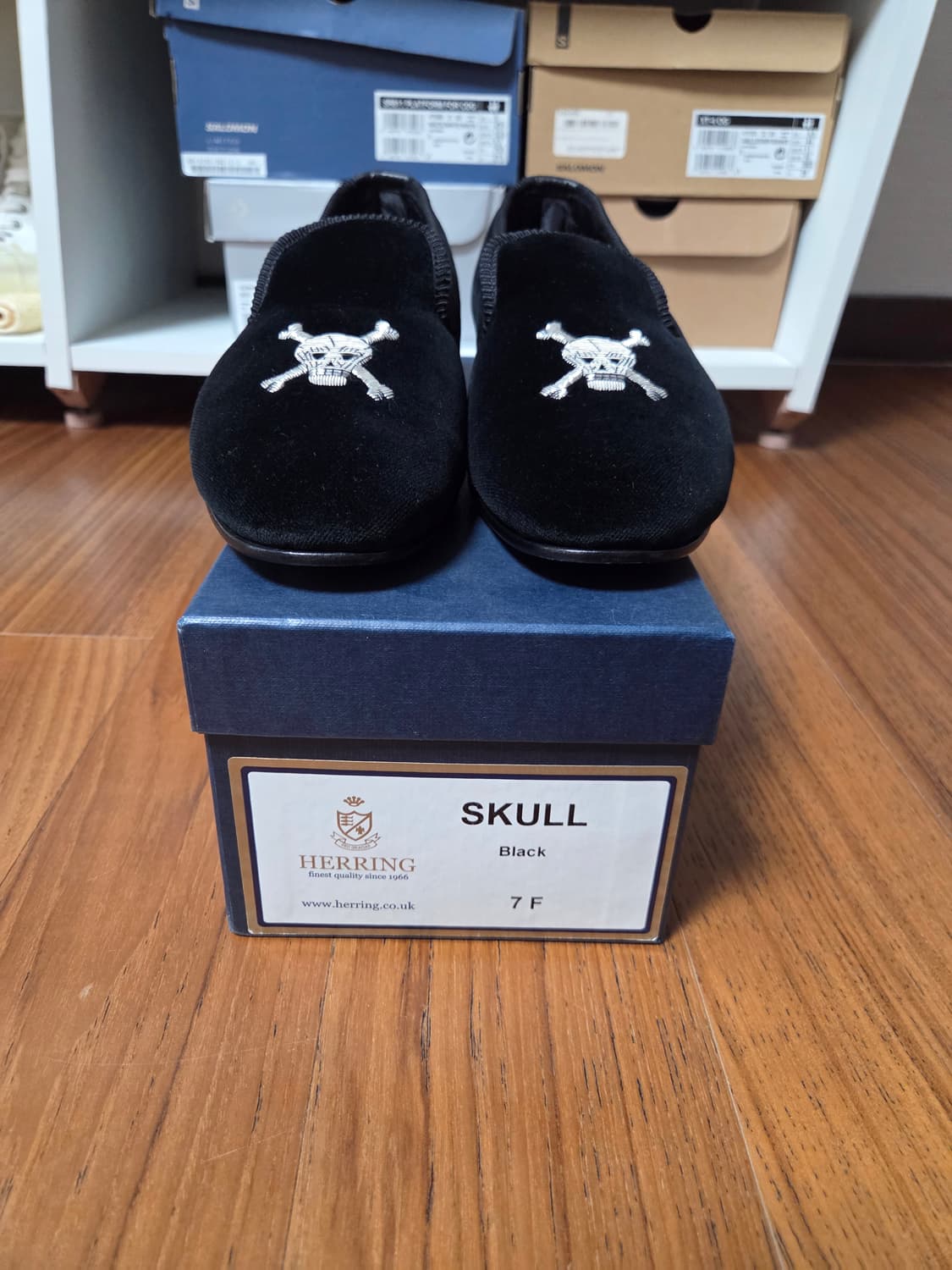 헤링슈즈 스컬 블랙 벨벳 로퍼 7F [새상품] 상품이미지1