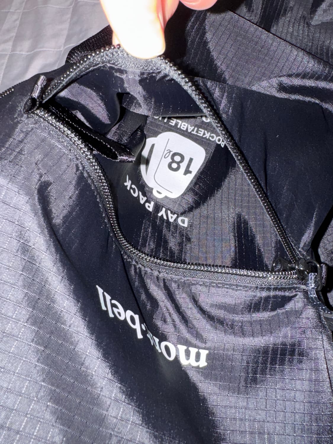 몽벨 포켓터블 라이트 백 18L 블랙 판매 상품이미지3