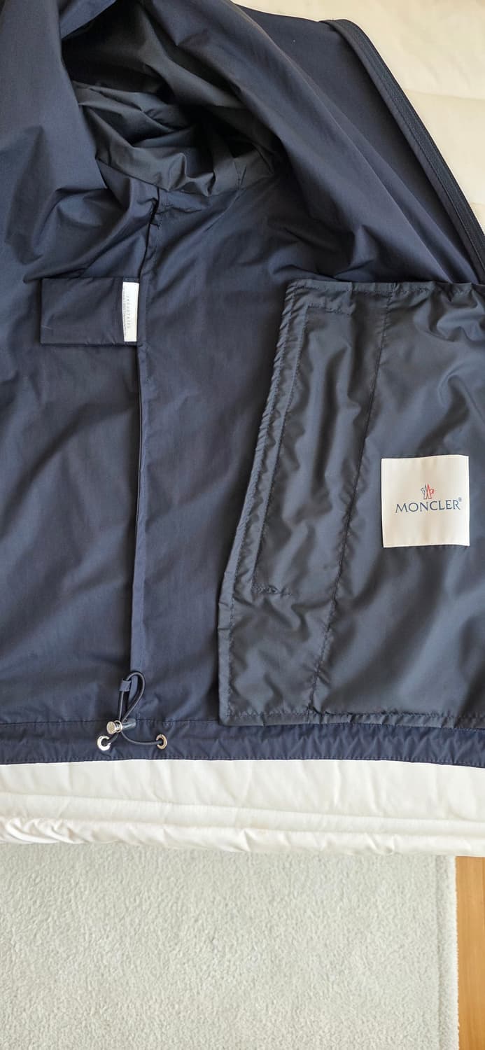 몽클레어 루이네트 자켓 3사이즈 팝니다 상품이미지4