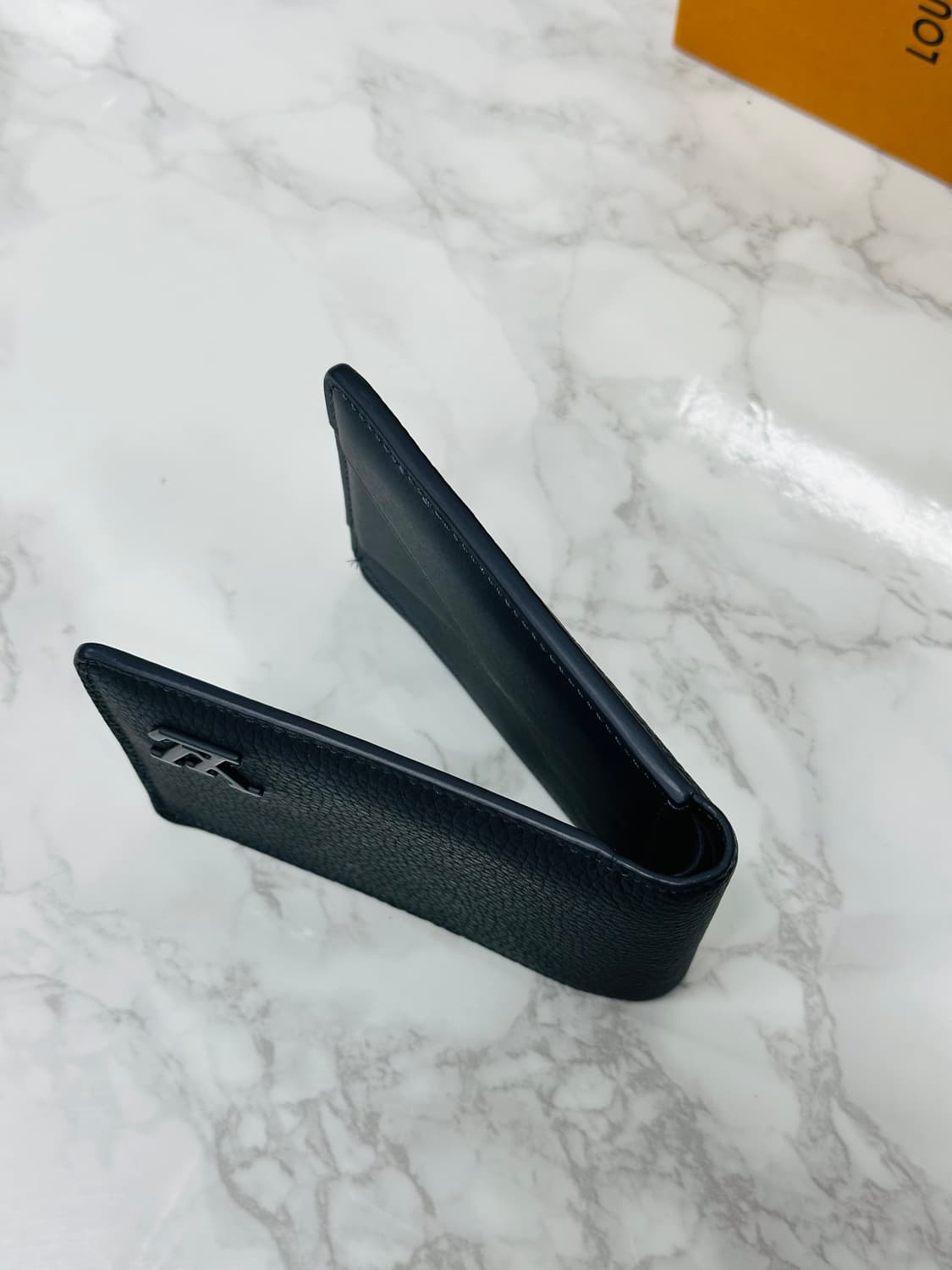 루이비통 에어로그램 반지갑 상품이미지7