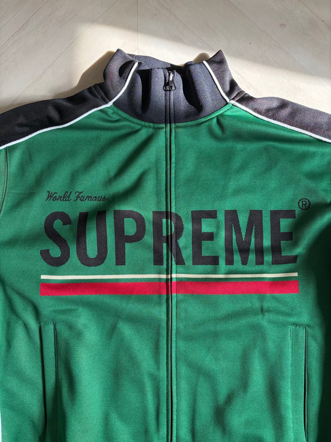 Supreme wolrd famous jacquard tracktop 상품이미지3