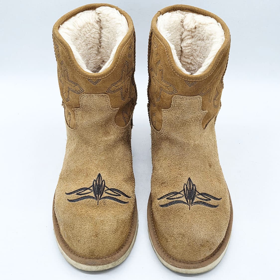 어그 x 칠드런 오브 더 디스코던스 클래식 숏 부츠 (270) 상품이미지7