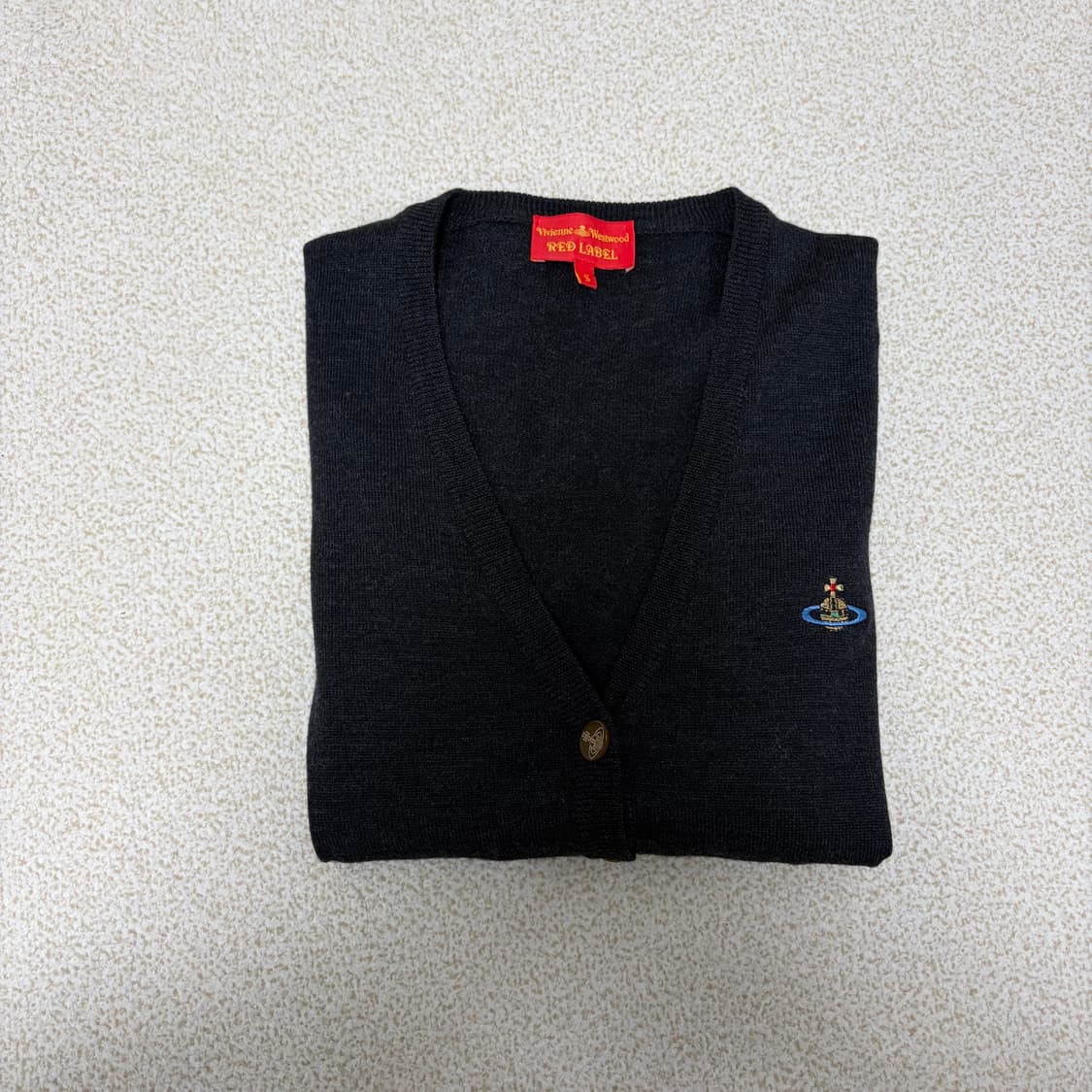 비비안웨스트우드 레드라벨 ORB로고 브이넥 울 가디건 상품이미지4
