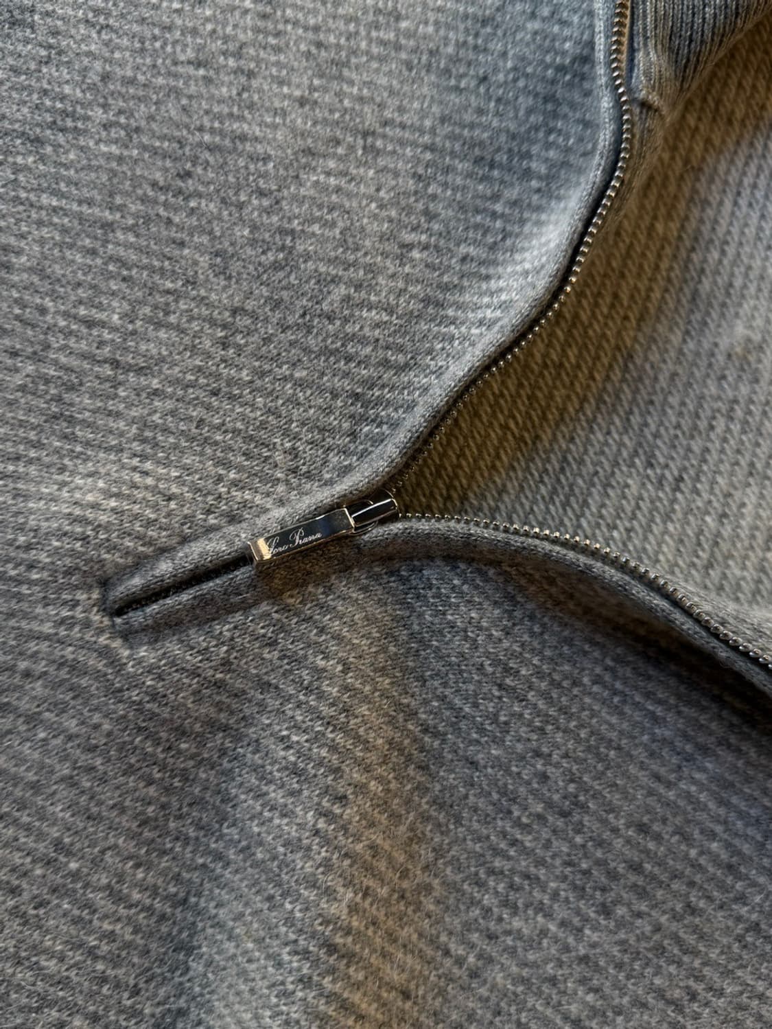 로로피아나 로드스터 풀 캐시미어 짚업 니트 105 상품이미지9