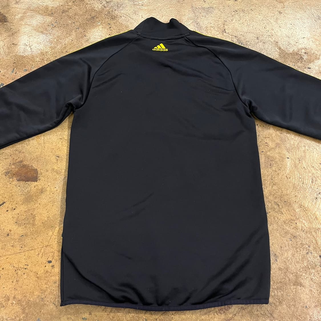 아디다스  맨유 블랙 옐로우 져지 롱슬리브 95 상품이미지4