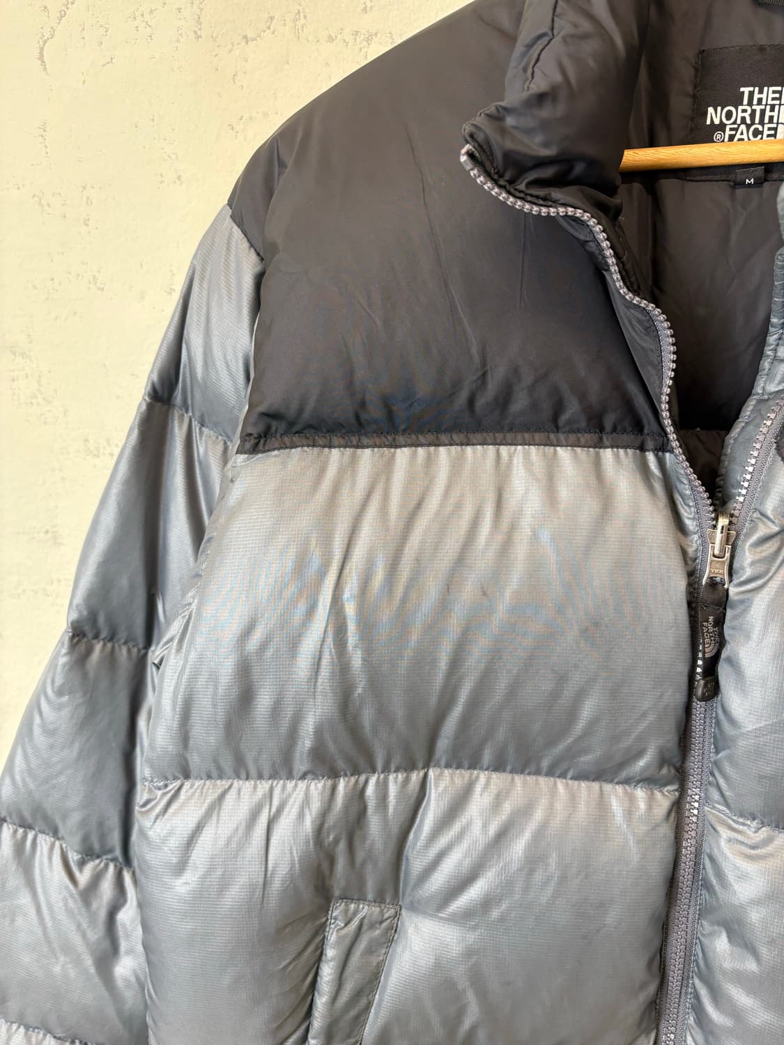 노스페이스 구형 눕시 패딩 그레이 상품이미지10