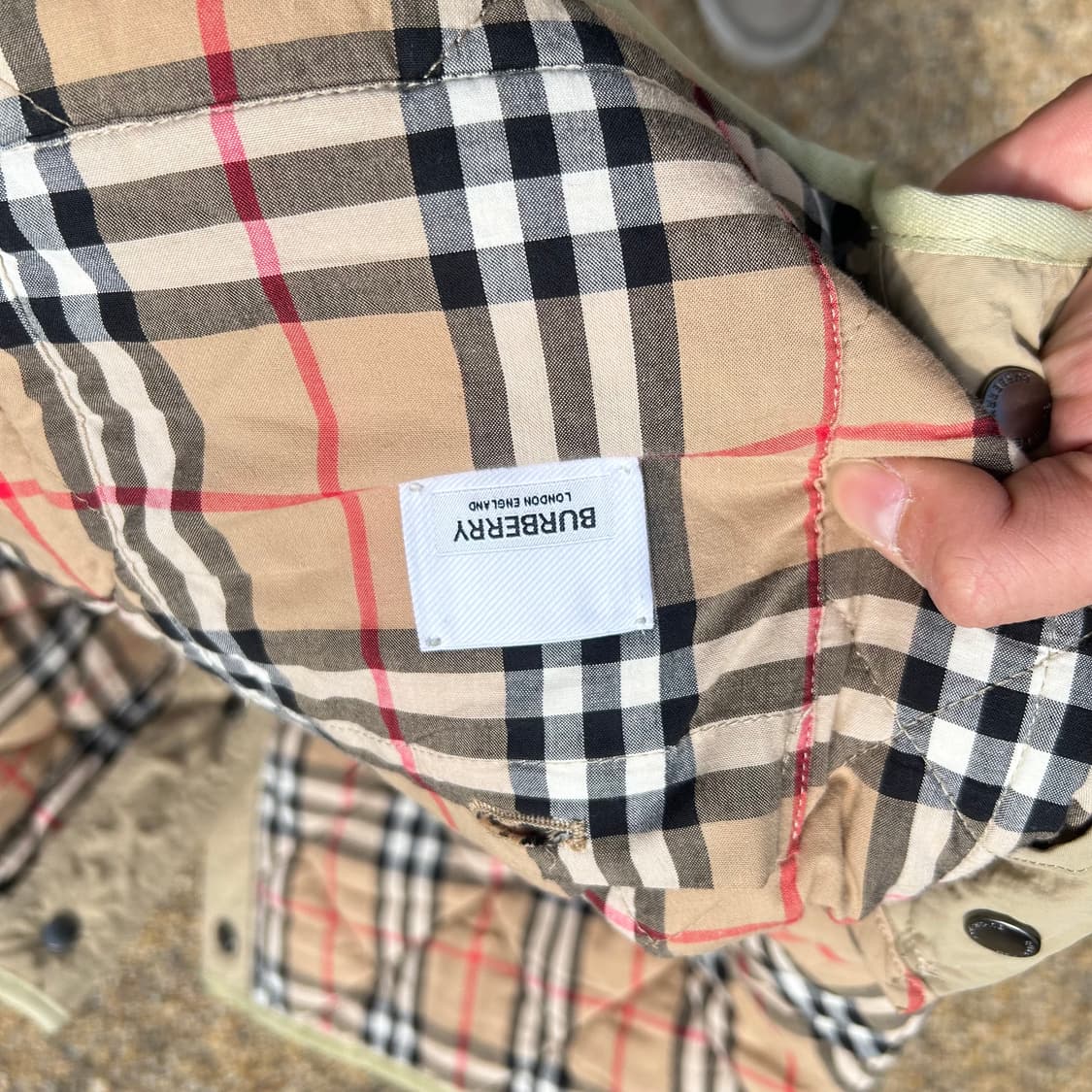 버버리(Burberry) 다이아몬드 퀄팅 베이직 자켓 상품이미지6